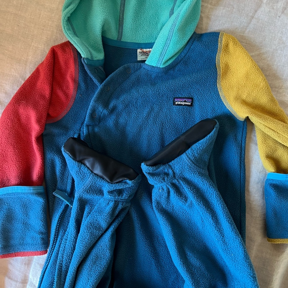 Patagonia Fleece micro d baby toddler Hoodie onsie 18-24m